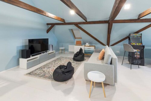 Luxuriös renovierte Scheunen mit privatem Wellnessbereich. Frühstücksservice möglich!
