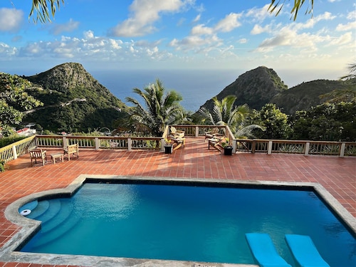 Caribbean Elegance & Comfort