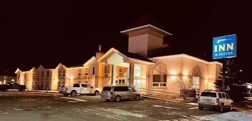 Aurora Park Inn & Suites