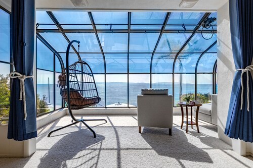 Oceanfront-2730 sqft w/SPA, HugeDeck+Garden+VIEWS