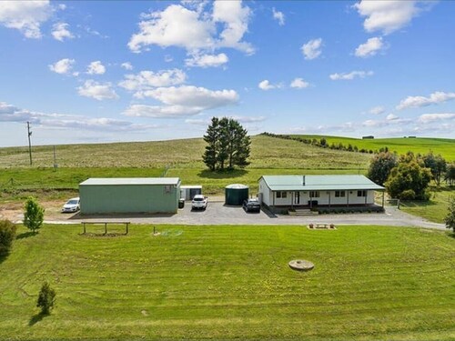 Farm stay with beautiful view - 10 minutes to historic Goulbourn