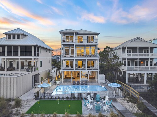 Tides Beach House: Beachfront New Build- Sleeps 30, Pet Friendly, Priv. Pool
