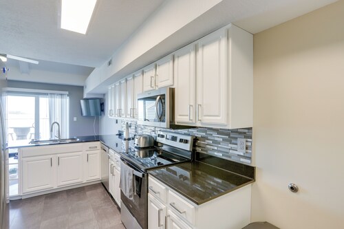 Waterfront Middle Bass Condo w/ Lake Erie Views!