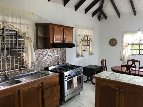 Bay View Apartments - Canouan Island - Room 2A