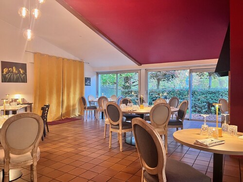 Hotel Restaurant Platanes
