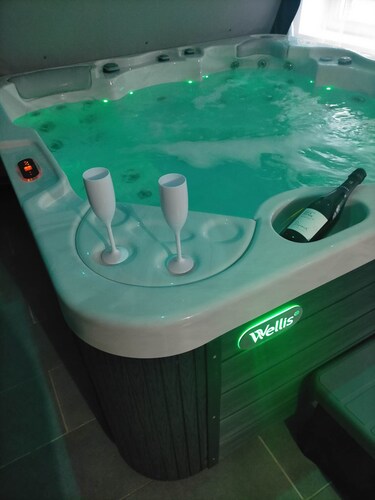 L'escale du desir love room spa privatif