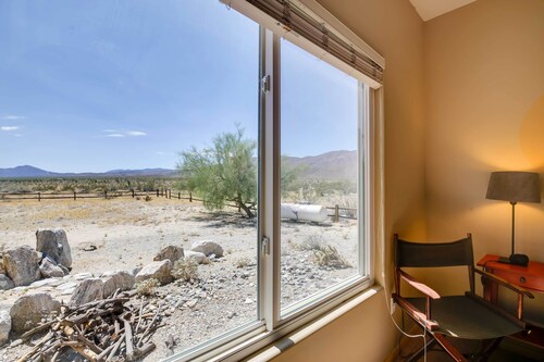 Borrego Springs Stargazing Home w/ Mtn Views