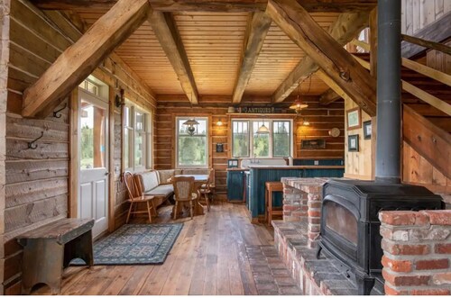 Dream for hiking, star gazing, fishing, snowmobiling & hunting - 2 night minimum