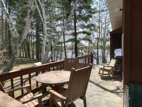 Newly remodeled cabin on quiet lake w/no public access in Spooner, WI.