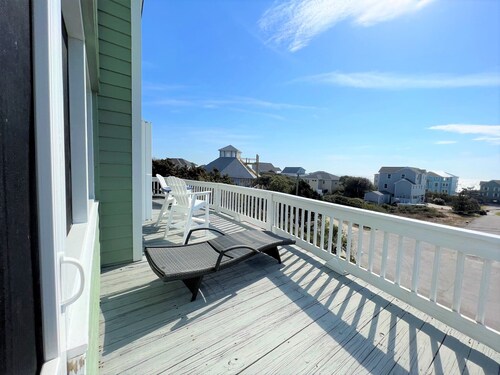 Ocean Views and Fun Carport Sitting/Hang Out Area