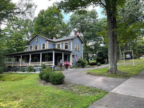 Highland Bed & Breakfast