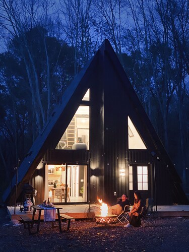 Ukihaus Hudson: Enchanting Hudson Valley A-Frame