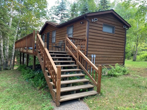The Pine Ridge Cabin on Spider Lake, Marcell Mn-Private lakeside with two docks.