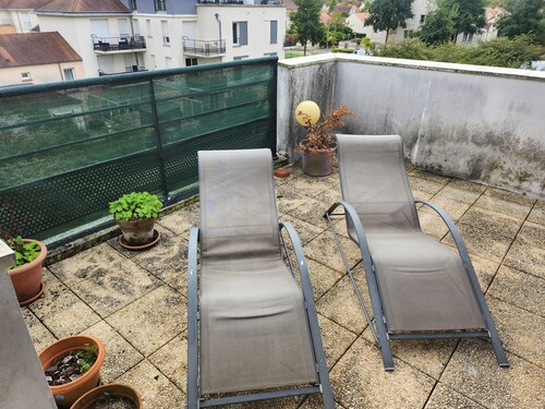 Penthouse Appartement F4  proche DisneyLand Ă  5 min Ă  pieds station RER