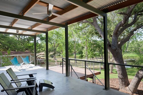 Lakefront-Sleeps12-Pets OK-Boat Slip