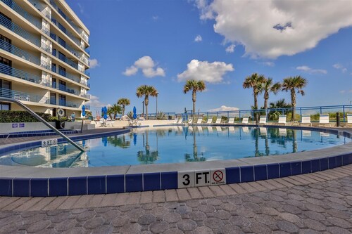 Ebb Tide 407-oceanfront 3/3 end unit with breathtaking views