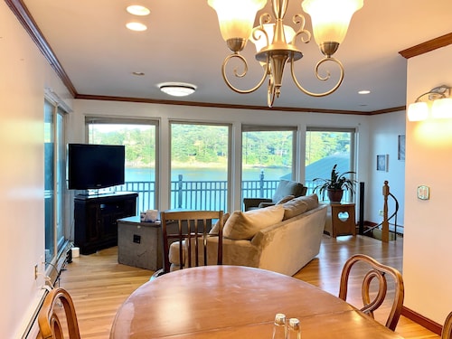 Beautiful Oceanfront House- Stunning Water Views