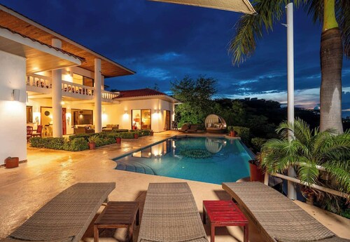 Exceptional 5-Bedroom Retreat in Ocotal: Unparalleled Views and Sunsets