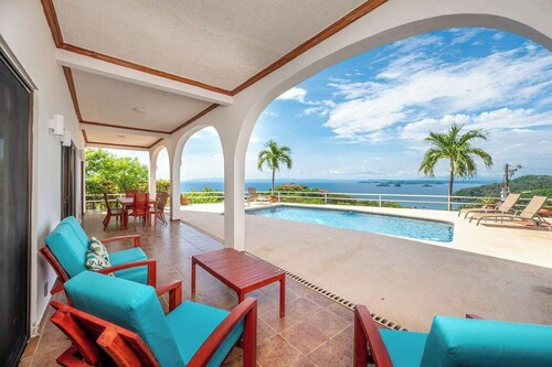 Exquisite Family Sanctuary: 4-Bedroom Gem in Playa Ocotal