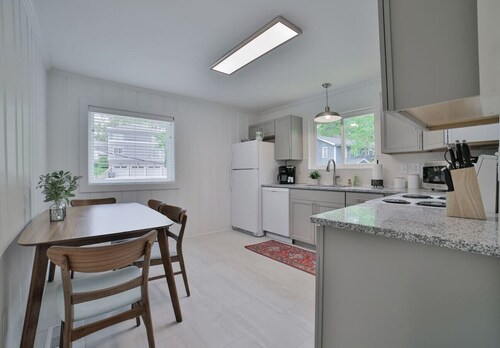 Live Like a Local | North Chattanooga Stay (left unit)