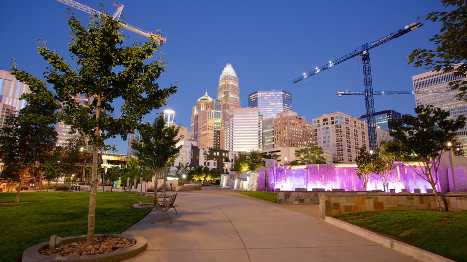 Charlotte Vacations 2017: Package & Save up to $603 | Expedia