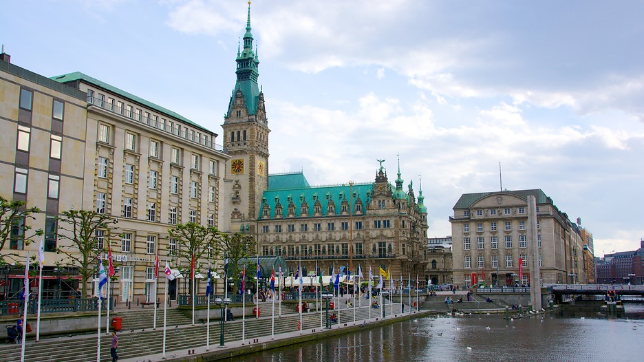 Hamburg City Hall in Hamburg, Expedia