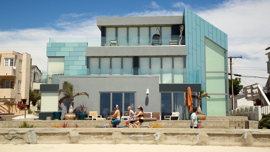 Pacific beach hook up