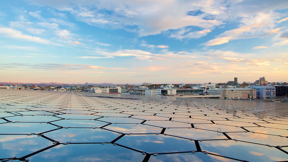 Cheap package deals to reykjavik