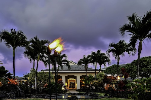 10 Best Hotels Closest To Shipwreck Beach In Koloa For 2019 Expedia The Point At Poipu By Diamond Resorts