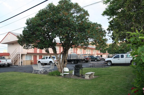 10 Best Hotels Closest To The Gorge Amphitheatre In Moses Lake For Ephrata Inn Motel