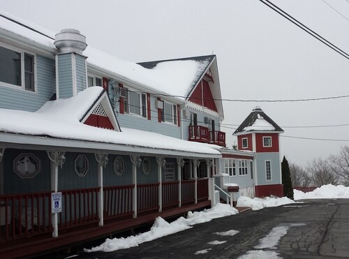The 10 Best Hotels In Windham Kingston For 2019 Expedia Captain S Inn Point Lookout