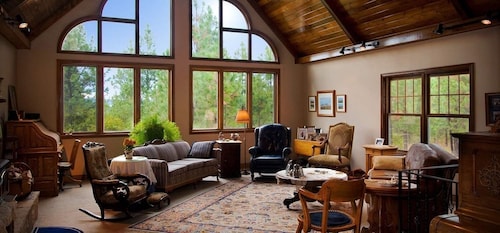 The 10 Best Hotels In Post Falls Coeur D Alene For 2019 Expedia Ida Home Bed And Breakfast