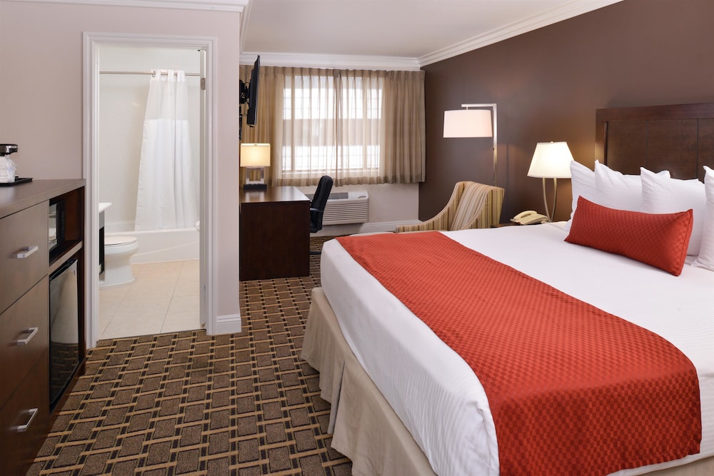 Best Western Plus LA Mid Town Hotel
