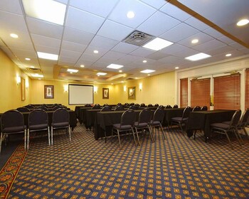 Comfort Inn Springfield Springfield 2020 Room Prices Reviews
