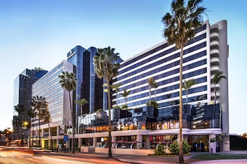 Renaissance Long Beach Hotel