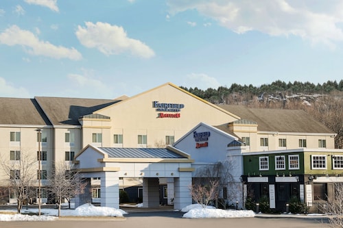 95 Plainville Hotels With Hot Tub In Room Find Rooms With Private Jetted Hot Tubs In Plainville Ct Travelocity