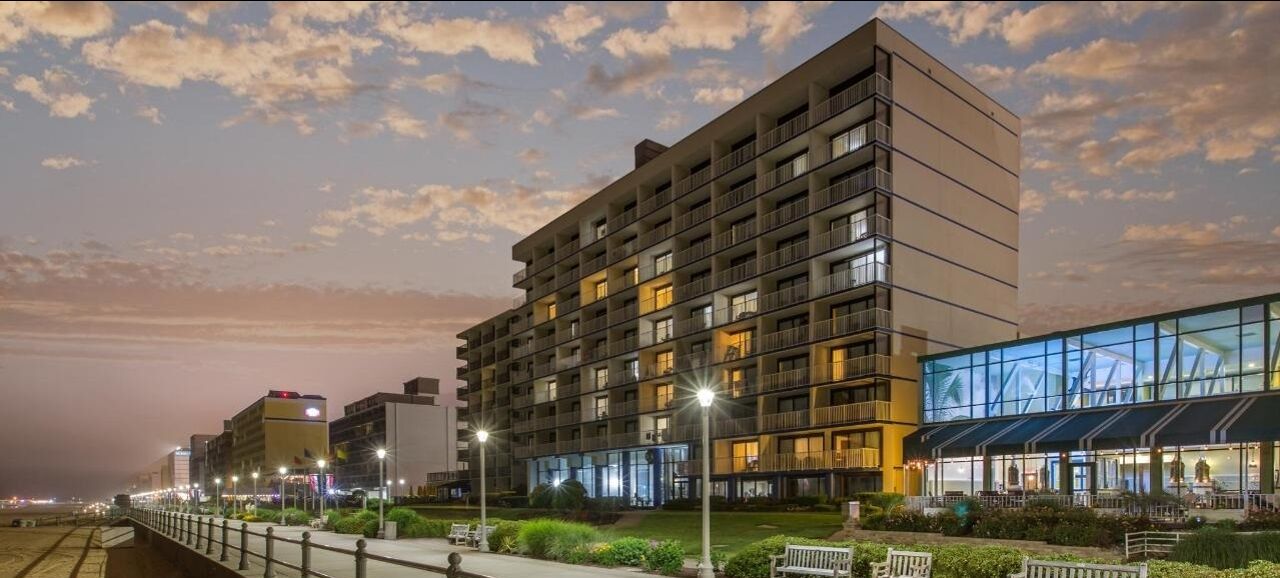 Comfort Inn Suites Virginia Beach Oceanfront In Norfolk Virginia Beach Va Expedia