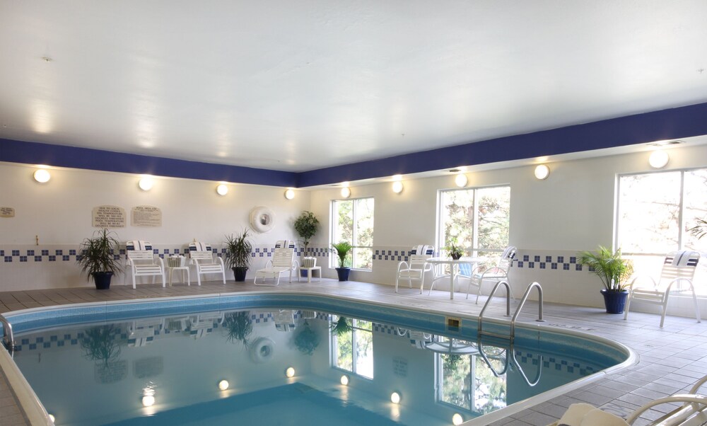 Quality Inn & Suites near US-31