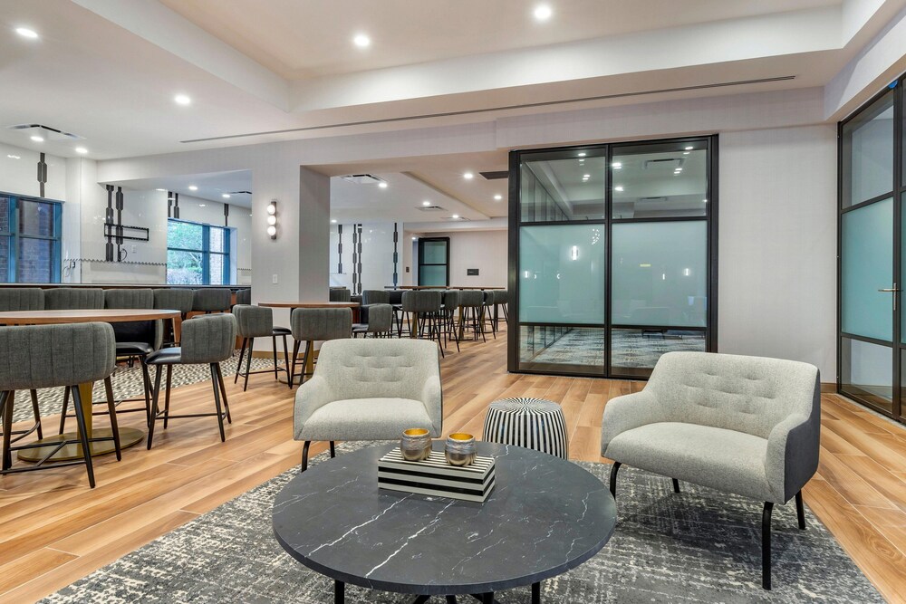 5 Best Hotels With InRoom Balcony In Alexandria, Virginia Trip101