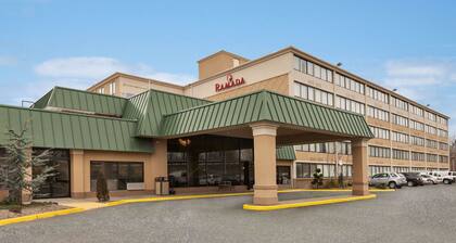 Ramada by Wyndham Rochelle Park Near Paramus