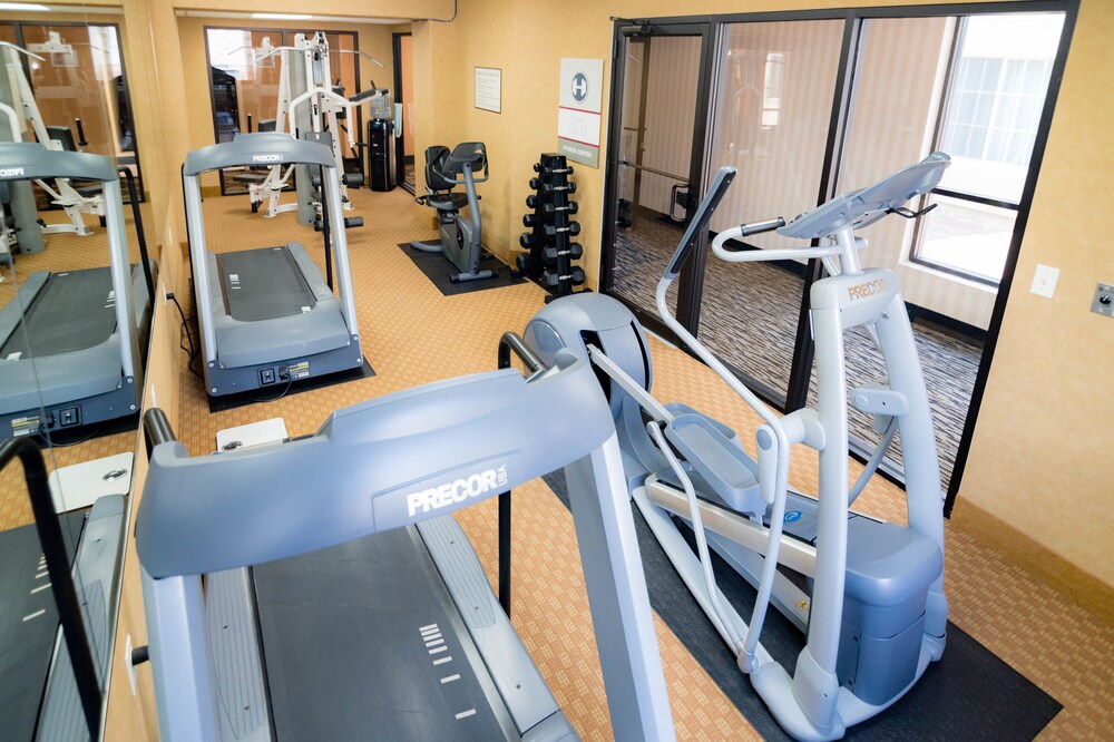 Fitness facility, Clarion Inn Elmhurst - Oak Brook near I-88, I-290, I-294