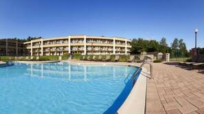 Indoor pool, outdoor pool