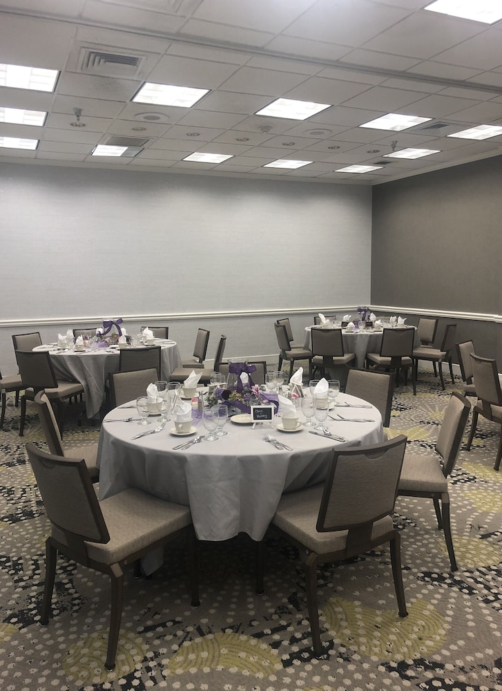 Banquet hall, Holiday Inn Research Park, an IHG Hotel