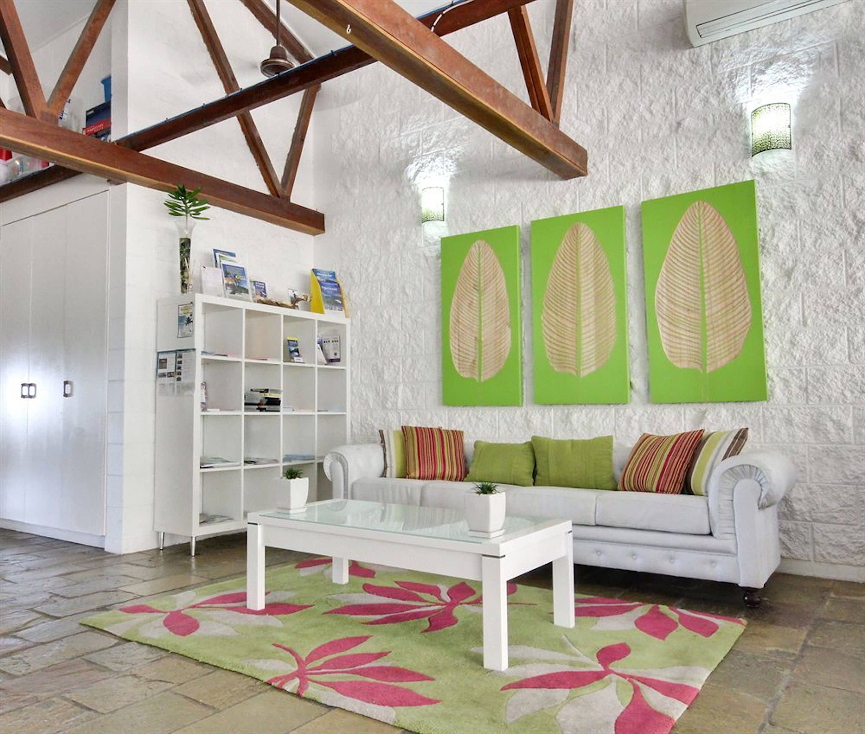 Colonial Palms Motor Inn