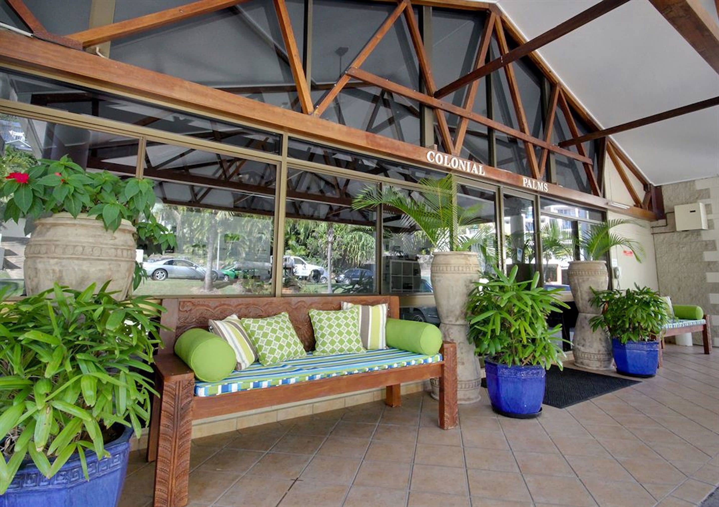 Colonial Palms Motor Inn