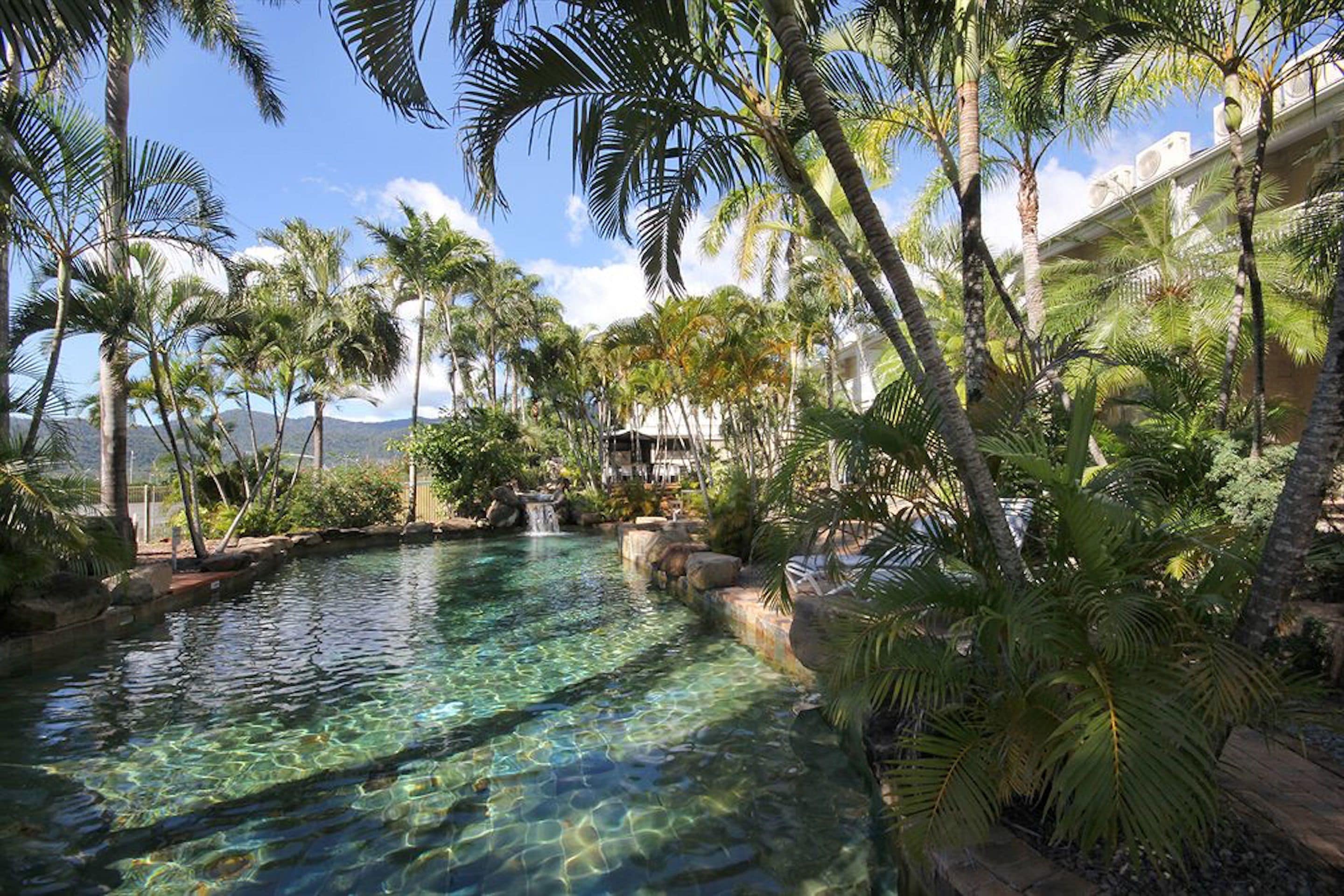 Colonial Palms Motor Inn