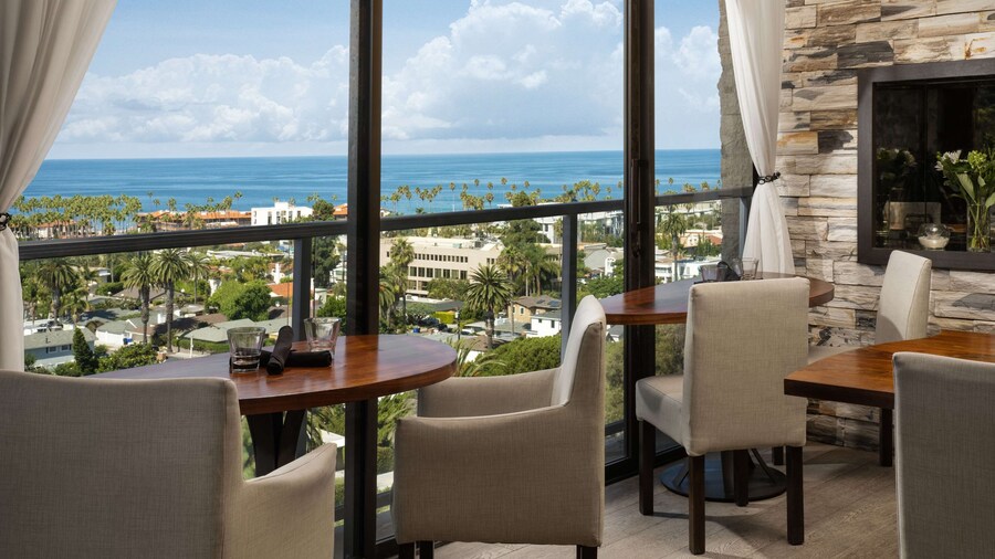 Hotel La Jolla, Curio Collection by Hilton