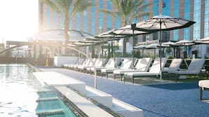 4 outdoor pools, open 8:00 AM to 6:00 PM, pool cabanas (surcharge)