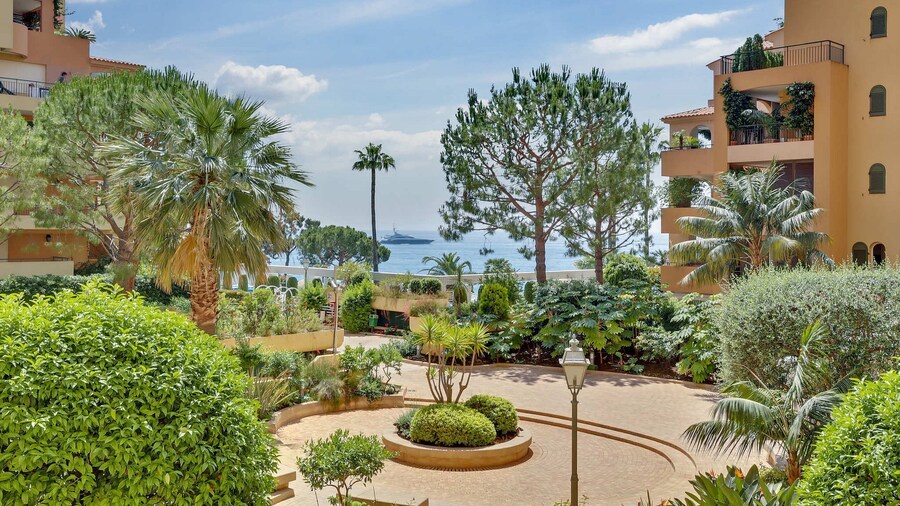 Columbus Monte-Carlo