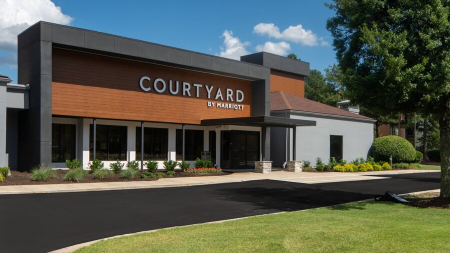 Courtyard by Marriott Memphis East/Park Avenue
